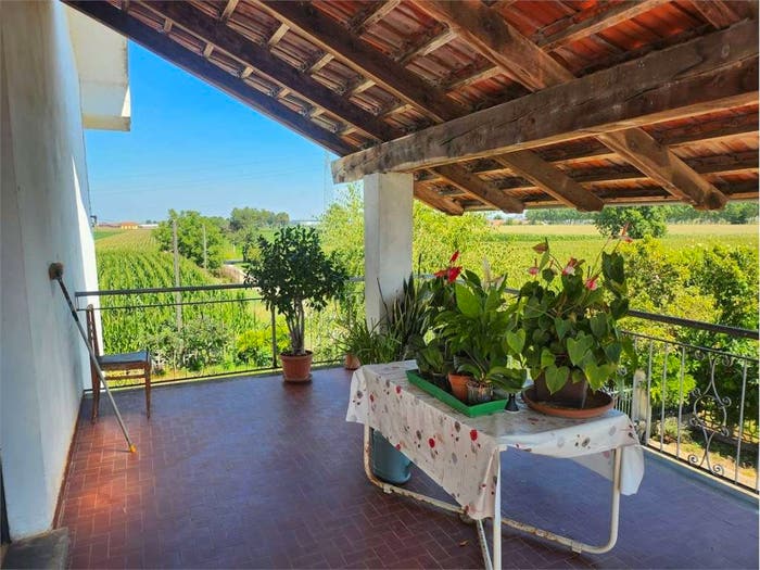Casa con 5 locali in vendita in Fossano