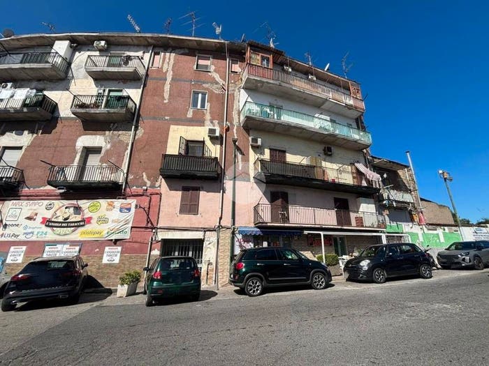 Appartamento bilocale in vendita in Piazza Abbeveratoio, Barra, Napoli
