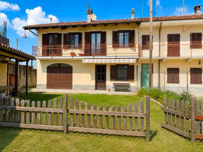 Casa con 5 locali in vendita in Strada Provinciale Santo Stefano Roero, Centro, Montà