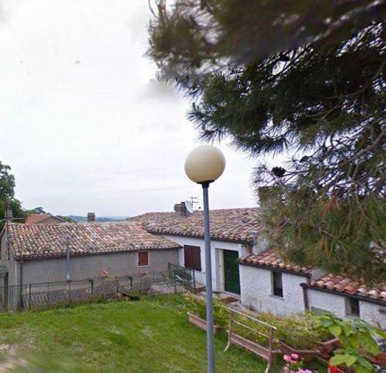 Appartamento trilocale in vendita in LocBarbanti, Pergola
