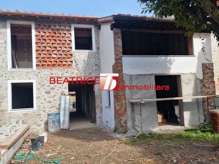 Casa con 6 locali in vendita in VIA DEI BOCCHI, Lammari Lunata, Capannori