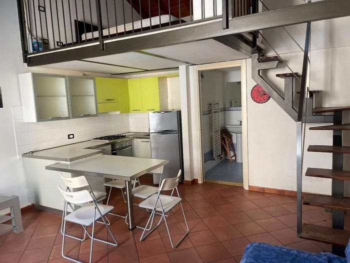 Appartamento bilocale in vendita in Via Riviera, Pavia