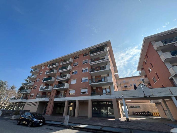 Casa trilocale in vendita in Via Giacomo Buffa, Centro, Castellamonte