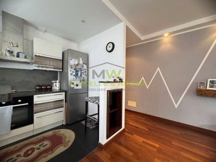 Appartamento trilocale in vendita in Via Alessandro Manzoni, Centro, Merano