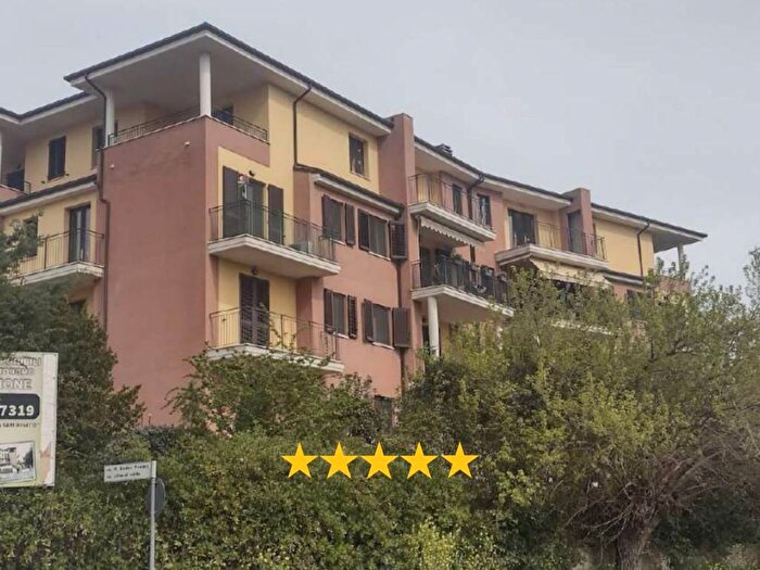 Appartamento con 6 locali in vendita in R BADEN POWELL, Montegranaro
