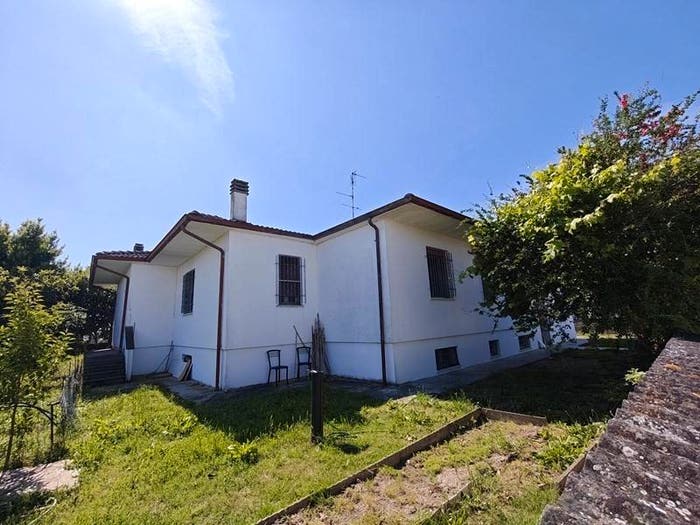 Casa con 6 locali in vendita in Via Fratelli Cervi, Scortichino, Bondeno