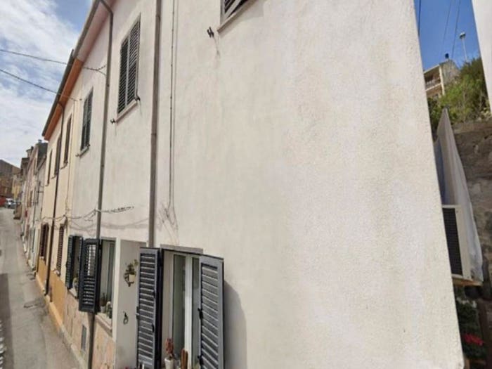 Casa trilocale in vendita in Via Enrico Toti, Tula