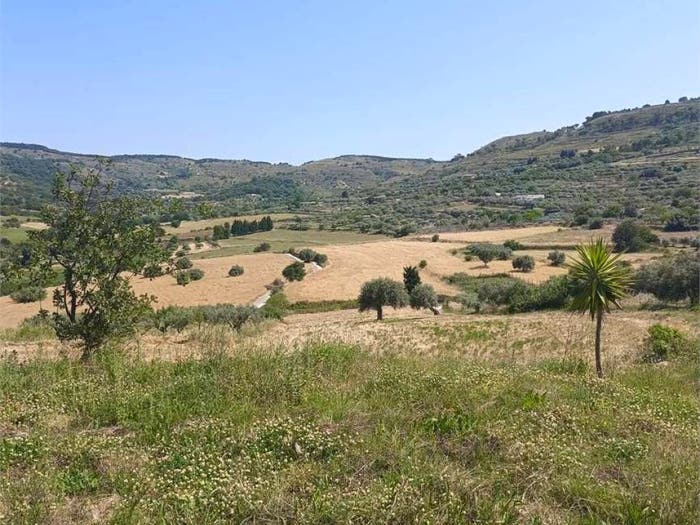 Casa con 6 locali in vendita in Buscemi
