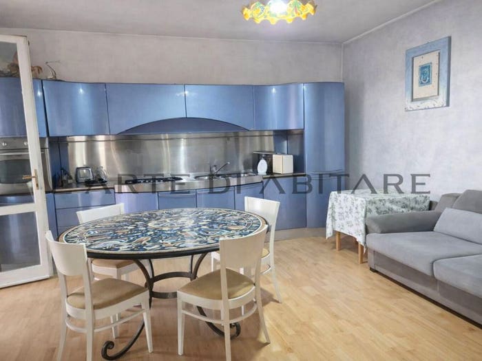 Appartamento con 6 locali in vendita in Primo Suzzi, Calisese, Cesena