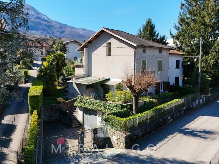 Casa con 6 locali in vendita in Via Palerma, Colico Piano, Colico