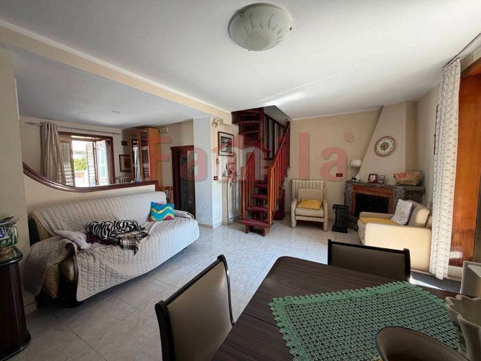 Casa trilocale in vendita in Via Orfanotrofio, Avella