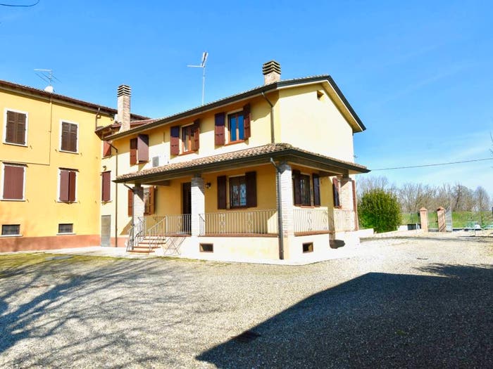 Casa con 5 locali in vendita in Strada dell'Argine, San Secondo Parmense