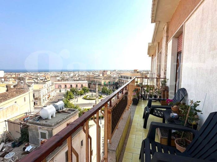 Appartamento quadrilocale in vendita in VIA ALESSANDRO MANZONI, Centro, Avola