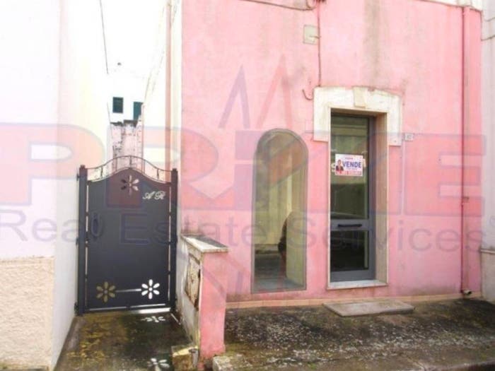 Casa con 5 locali in vendita in Via Gondar, Centro, Parabita