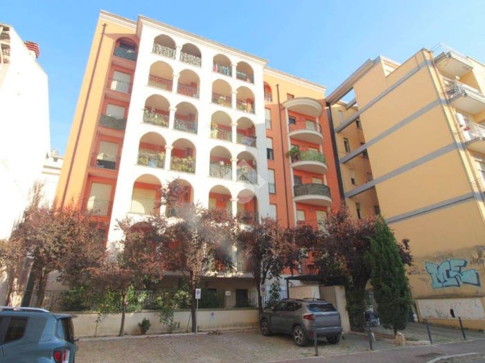 Appartamento trilocale in vendita in Via dei Marrucini, Porta Nuova, Pescara