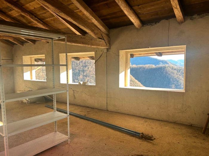 Casa con 6 locali in vendita in Pulfero