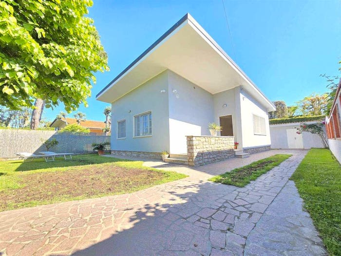Casa con 5 locali in vendita in Centro, Forte dei Marmi