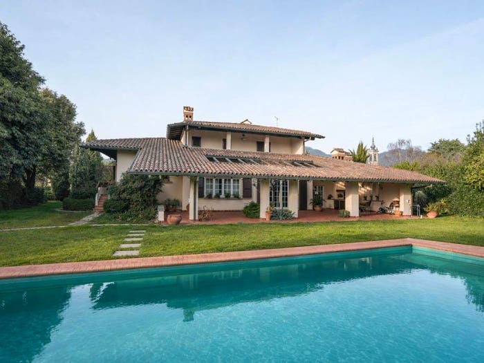 Casa con 6 locali in vendita in Via Don Angelo Pedrinelli, Carvico