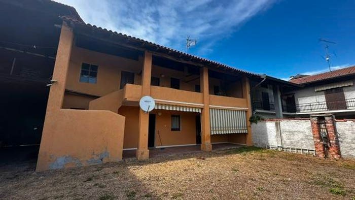Casa quadrilocale in vendita in Via Stazione, Cavaglio d'Agogna