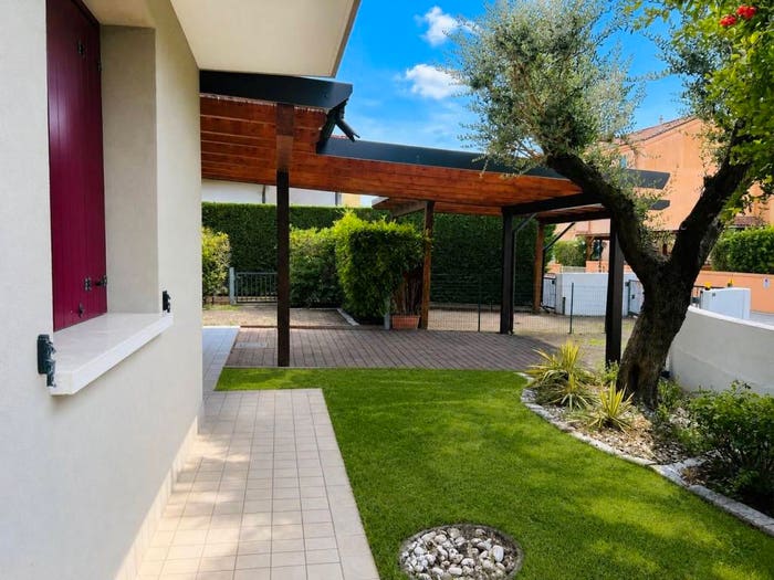 Casa quadrilocale in vendita in Piazza Aurora, Lido Ovest Faro, Jesolo
