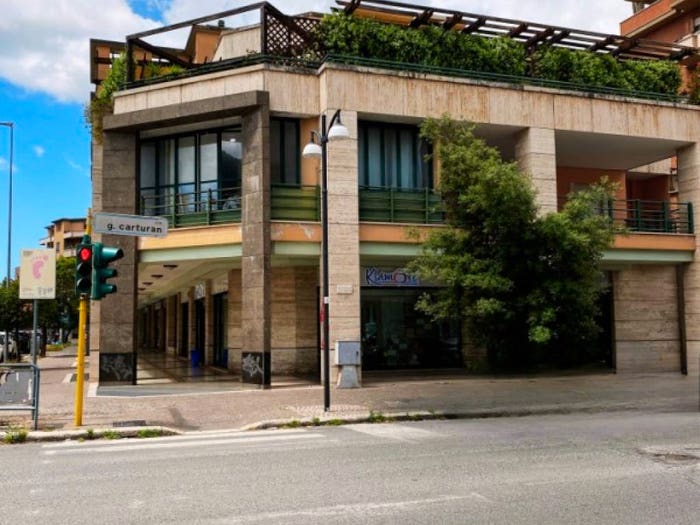 Appartamento con 5 locali in vendita in Viale Dicembre, Centro Storico, Latina