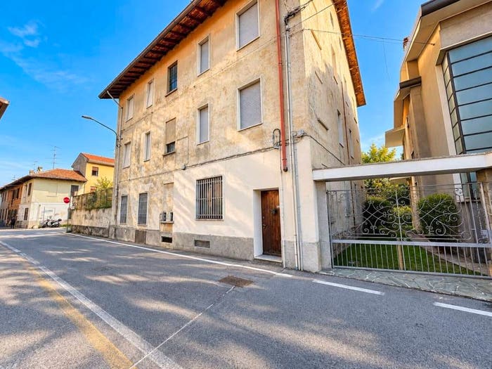 Appartamento bilocale in vendita in Via Silvio Pellico, Centro, Ceriano Laghetto