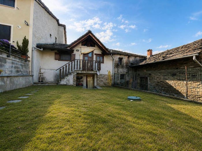Casa quadrilocale in vendita in Via Capelli, Centro, Frassinetto