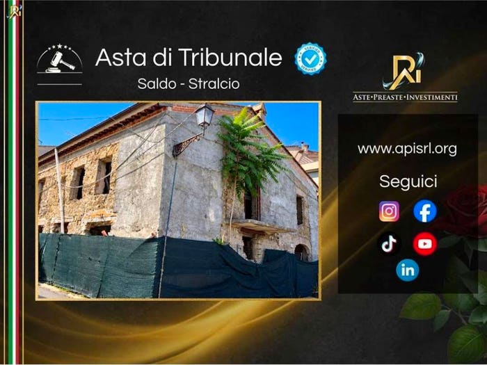 Casa con 6 locali in vendita in Vicolo del Giglio, Centro, Magliano Sabina