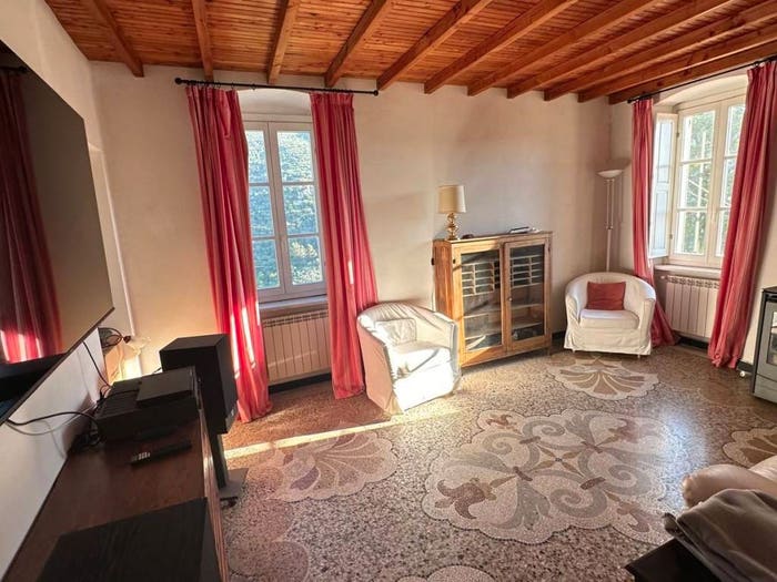 Casa con 6 locali in vendita in Via Costiolo, Molini, Prelà