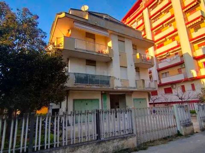 Casa in vendita in Via Lavino, Santa Filomena, Montesilvano