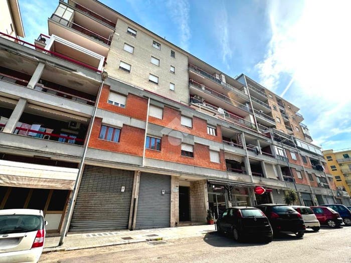 Appartamento quadrilocale in vendita in Via Luigi Dicuonzo, Settefrati, Barletta