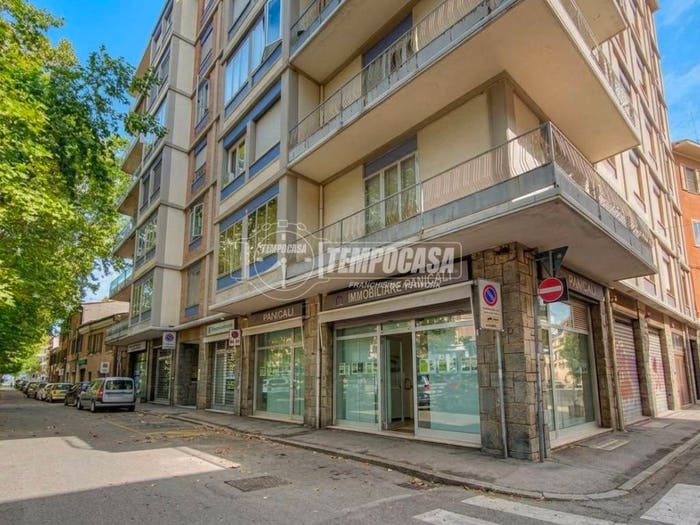 Appartamento trilocale in vendita in Corso Isonzo, Centro Storico, Ferrara