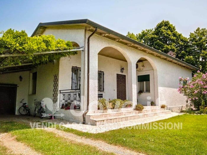 Casa con 5 locali in vendita in Via Carlo Capozza, Copparo