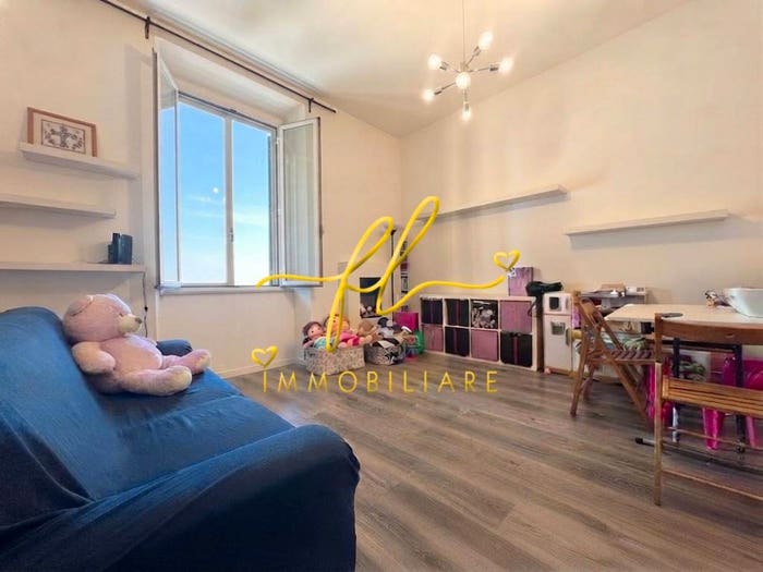 Appartamento quadrilocale in vendita in Via S Marco, Quartiere Venezia, Livorno