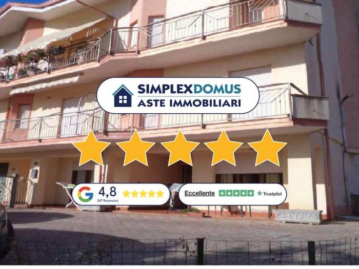 Casa con 6 locali in vendita in Eugenio Altomare, Centro, Rogliano