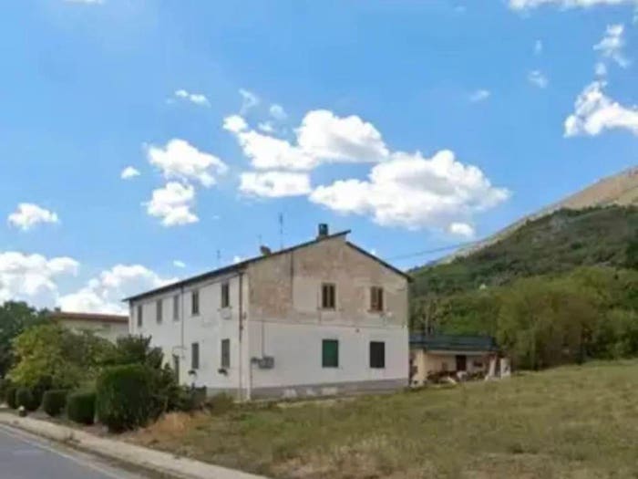 Appartamento con 5 locali in vendita in Via Paterno, San Pelino, Avezzano