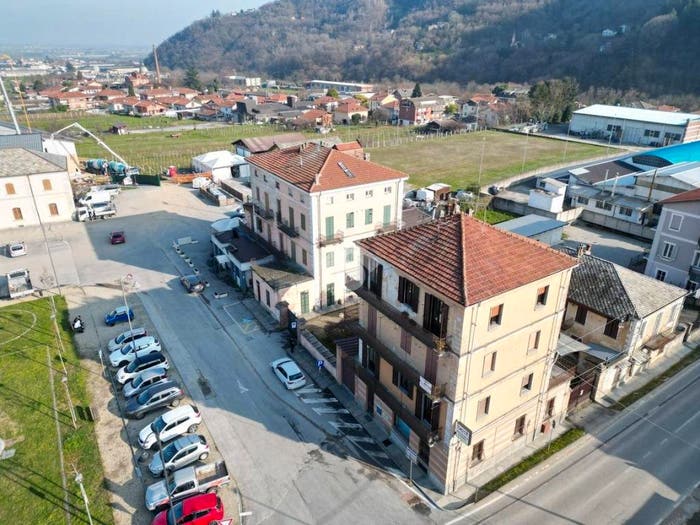 Appartamento trilocale in vendita in Piazza Stazione, Centro, Barge