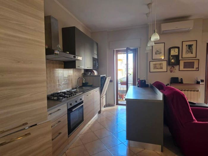 Appartamento trilocale in vendita in Via Gaetano Ottolini, Centro, Nettuno