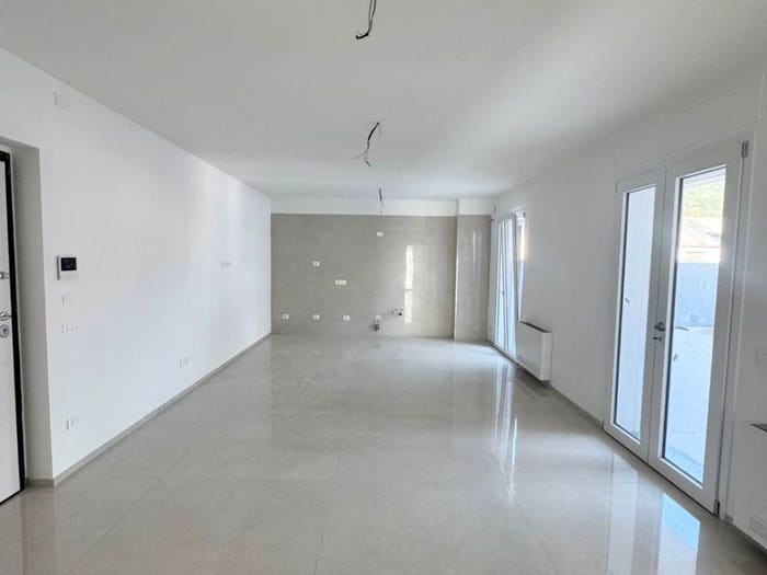 Appartamento quadrilocale in vendita in Strada Statale, Faraldo Nocelleto, Fisciano