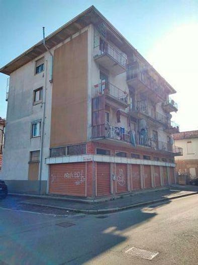 Appartamento in vendita in Via Olona, Sciarè, Gallarate