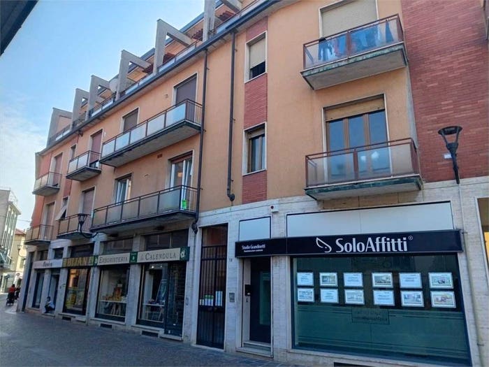 Appartamento quadrilocale in vendita in Matteotti, Melzo