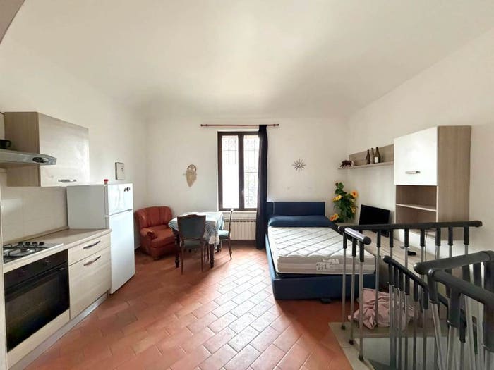 Appartamento bilocale in vendita in Piazza Valfre', Piazza Genova, Alessandria