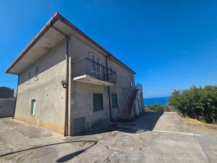 Appartamento quadrilocale in vendita in Via Riviere, Cucco Riviere, Diamante