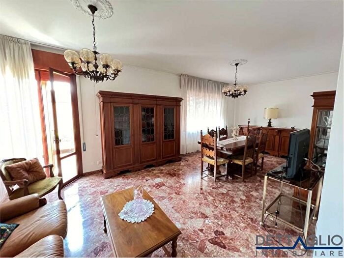Appartamento con 6 locali in vendita in VIA CANEVE, Mestre, Venezia