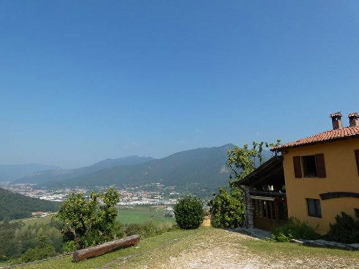 Casa con 6 locali in vendita in Mompiano Costalunga, Brescia