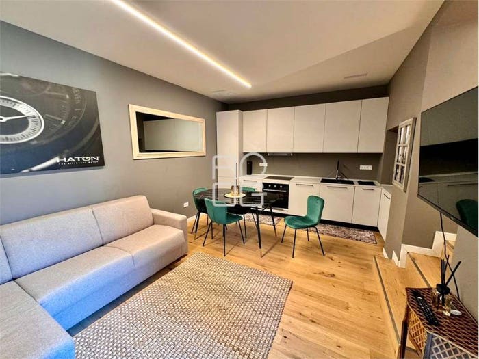 Appartamento bilocale in vendita in Piazza Matteotti, Centro Storico, Desenzano del Garda