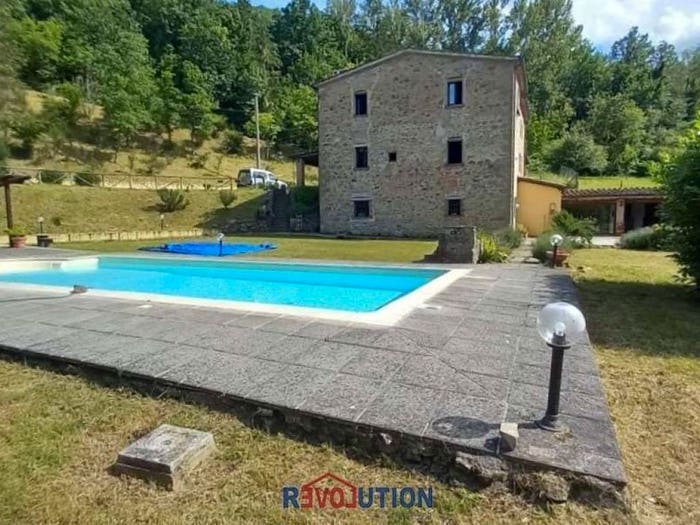 Casa con 6 locali in vendita in Lippiano, Monte Santa Maria Tiberina