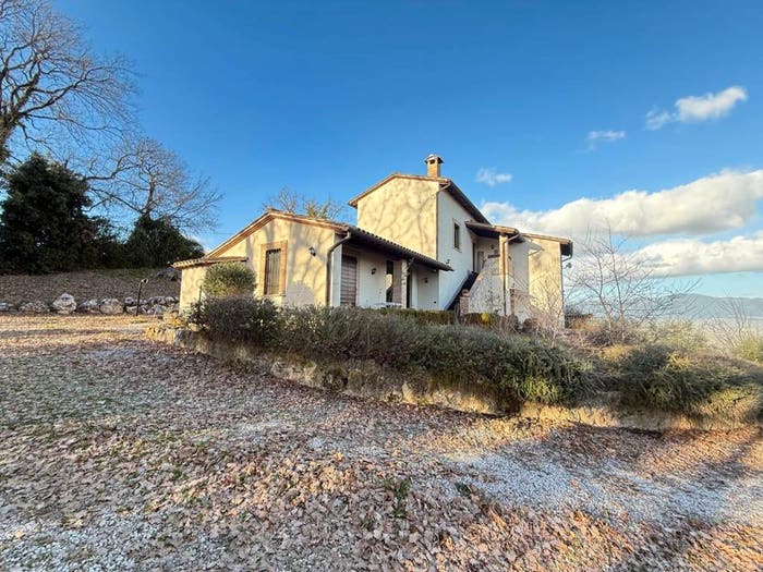 Casa quadrilocale in vendita in Via Capitonese, Narni Scalo, Narni