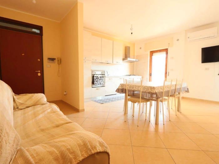 Appartamento con 5 locali in vendita in Via Bixio, Centro, Alba Adriatica