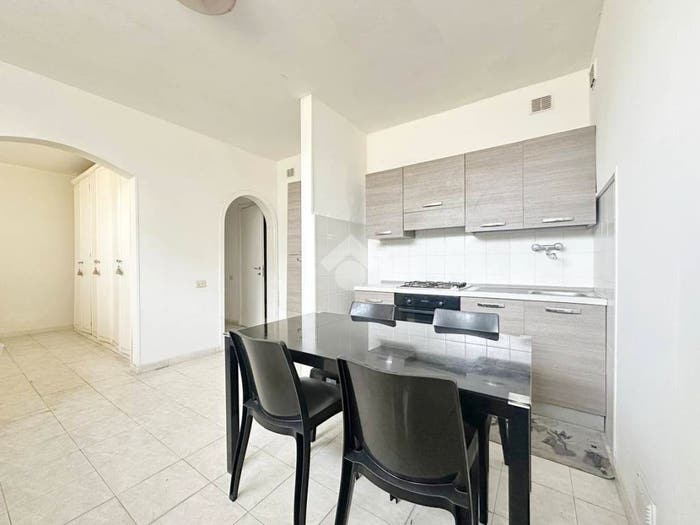 Appartamento bilocale in vendita in Via zaccagna, Marina di Carrara, Carrara